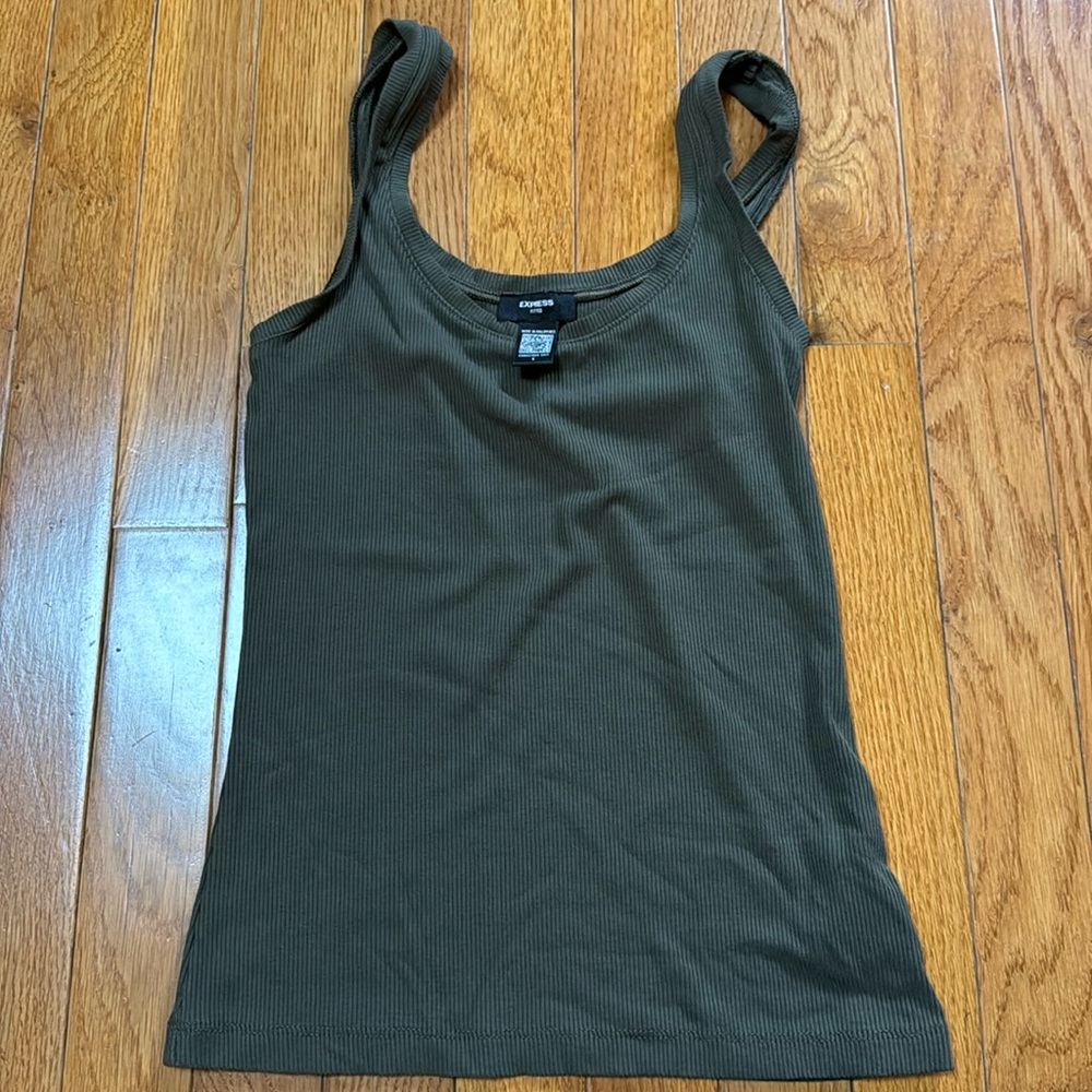Express fitted tank top in great condition